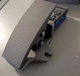 Como funciona um pedal pneumático na prática?