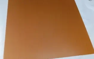 Saiba por que o fenolite é crucial para a isolação na solda por alta frequência, aprenda a identificar sinais de desgaste e evite paradas na produção.